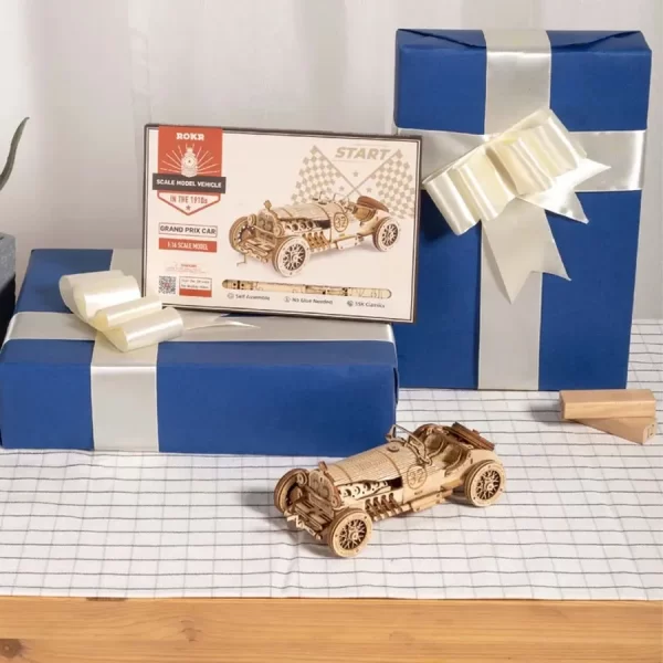 Дървен 3D пъзел Robotime - Състезателен автомобил, 220 части - Image 3
