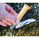 Сгъваем нож Opinel - Olive №8, острие 8,5 см, дръжка маслина - Image 4
