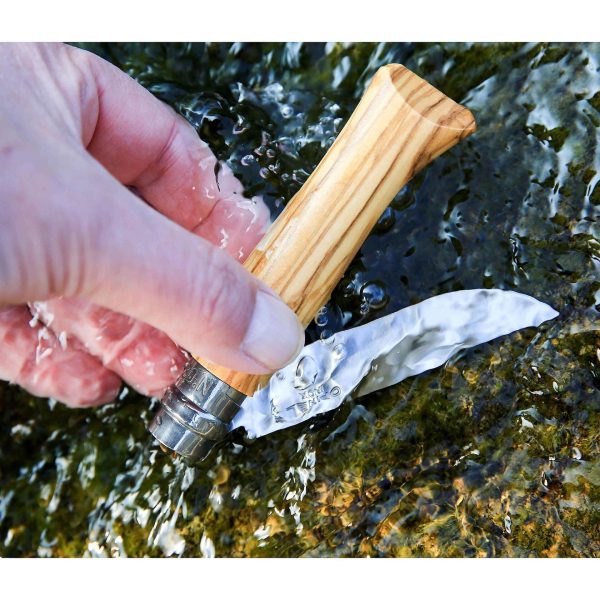 Сгъваем нож Opinel - Olive №8, острие 8,5 см, дръжка маслина - Image 4