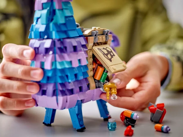Конструктор LEGO® Fortnite 77071 - Лама за снабдяване - Image 3