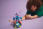 Конструктор LEGO® DREAMZzz™ 71490 - Изи и играещото зайче Бънчуро - Image 2