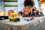 LEGO® City 60500 - Бусът на LEGO - Image 5