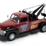 Метална количка Welly -1953 Chevrolet Tow Truck, мащаб 1:24