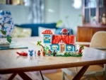 LEGO® Disney 43268 - Къщата на плажа на Лило и Стич - Image 2