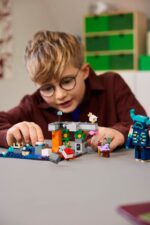 LEGO® Minecraft® 21274 - Среща с Пазача - Image 3