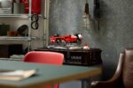 Конструктор LEGO® Icons 11375 - Ferrari F2004 и Michael Schumacher - Image 3