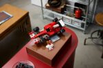 Конструктор LEGO® Icons 11375 - Ferrari F2004 и Michael Schumacher - Image 9